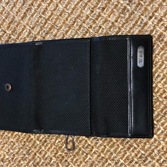 Tumi Small Card Key in Black - Picture 6 of 7